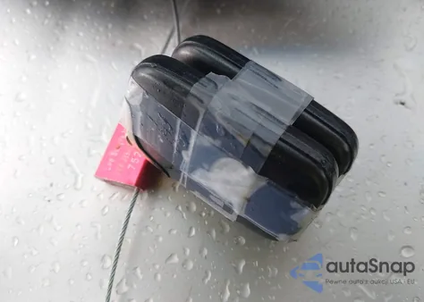 2013 Lexus Lx 570 z USA, uszkodzony, nr VIN JTJHY7AX2D4123410